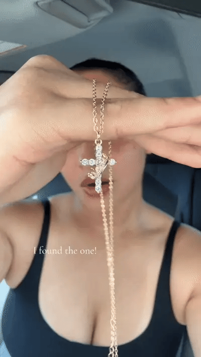 VELINNA™ Cross & Crown Necklace  (PHILLIPIANS 4:13) Cross Projection 18K Gold Plated ✝️