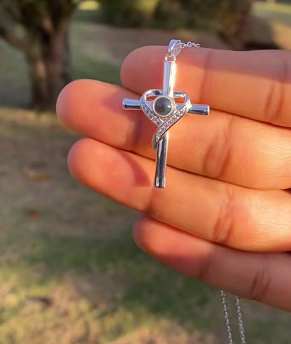 VELINNA™ Cross & Crown Necklace  (PHILLIPIANS 4:13) Cross Projection 18K Gold Plated ✝️